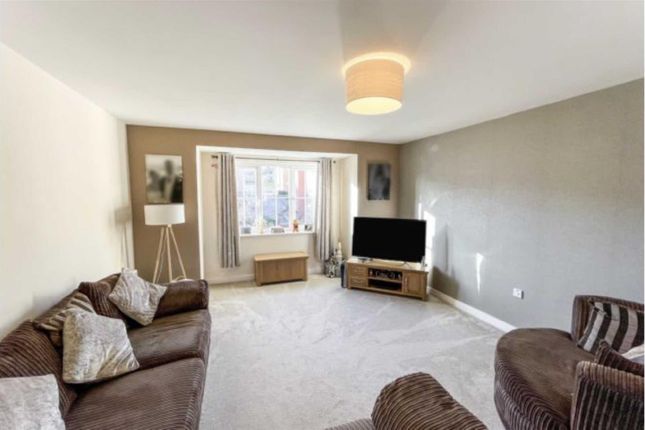 12, Broadlands Gardens, Pudsey photo 4