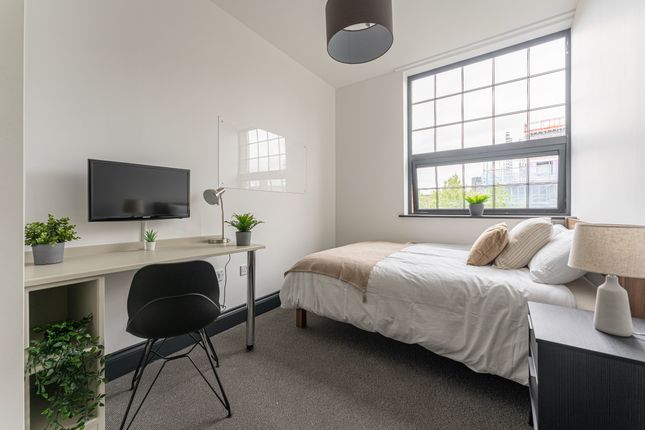 Shared accommodation to rent in Flat J, The Hosiery Factory, Leicester