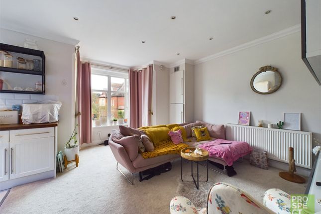 Flat for sale in Mansfield Road, Reading, Berkshire