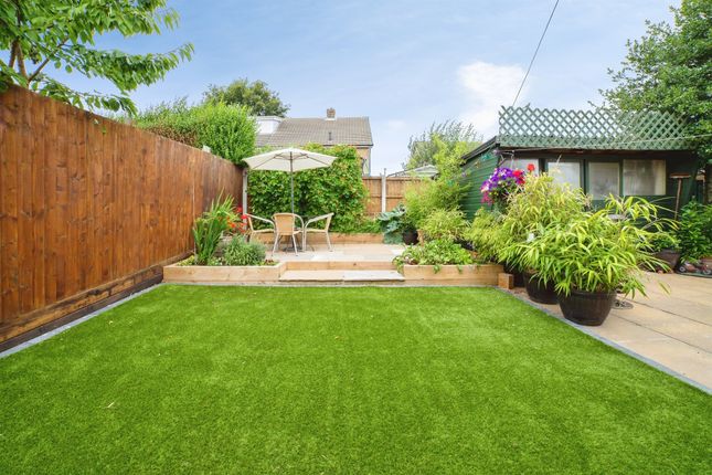 29, Greensfields, SUTTON-IN-ASHFIELD photo 4