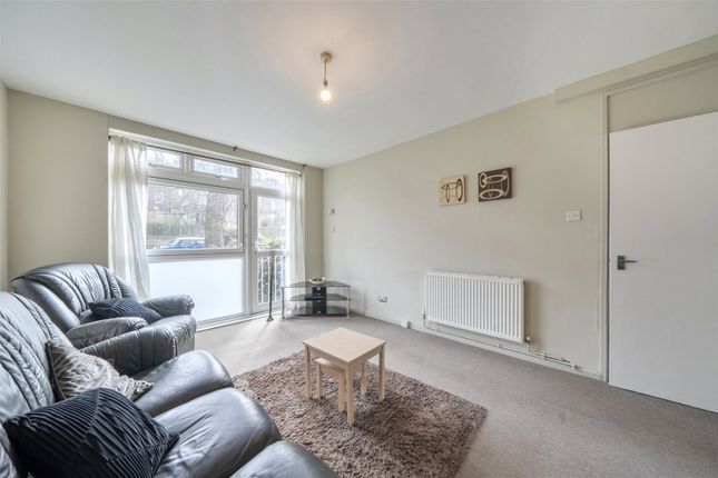 1-bed house on 19, Alexandra Walk, London, £240,000