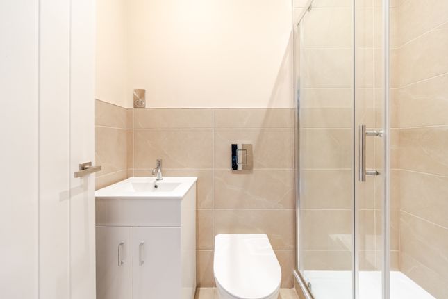 6, Ellenborough Park South , Weston-super-Mare photo 4