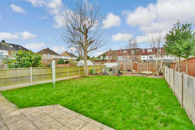 End terrace house for sale in Jackson Avenue, Rochester, Kent
