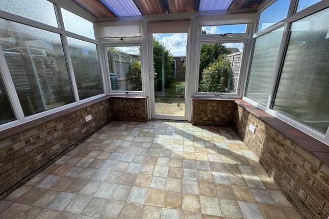 23, Magpie Way, Buckingham photo 3