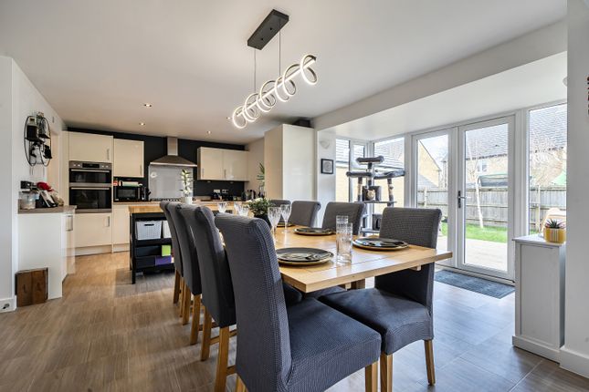17, Blush Crescent, Carterton photo 3