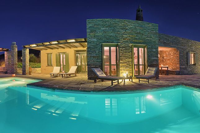 Villa for sale in Terra Petra, Kea (Ioulis), Kea - Kythnos, South Aegean, Greece