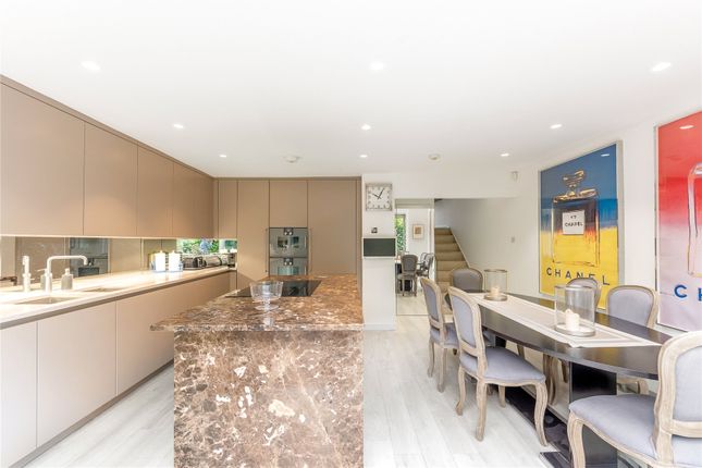 Thumbnail Terraced house for sale in Meadowbank, London