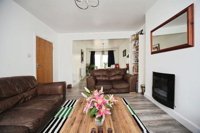 148, Strathmore Avenue, Luton photo 4