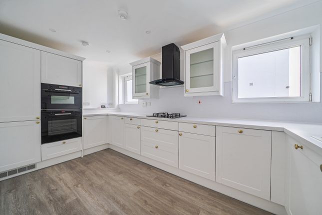 Flat 12, 6, Creswell Drive, Beckenham photo 4