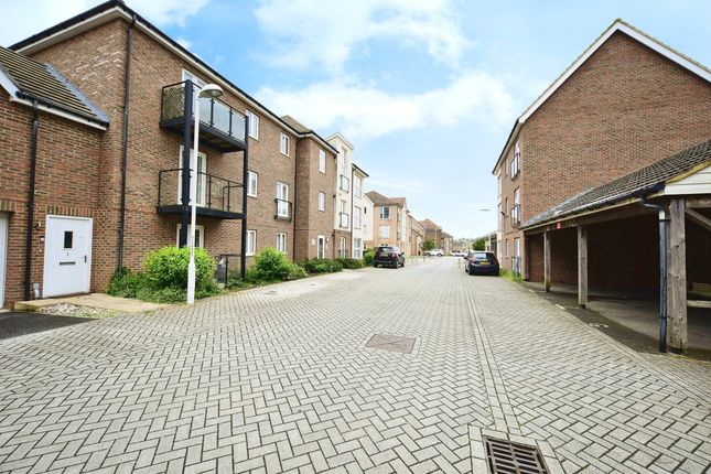 Thumbnail Flat for sale in Laurel Road, Minster On Sea, Sheerness