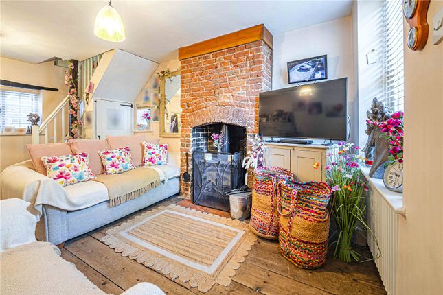 42, Lynch Hill, Kensworth photo 4