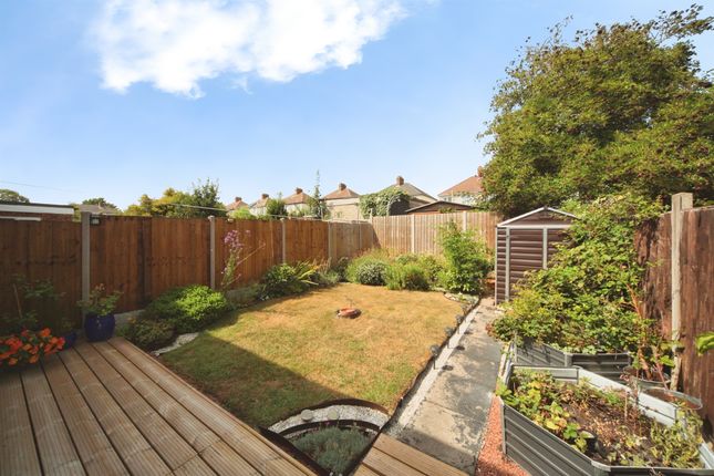 68, High Beech Road, Luton photo 2