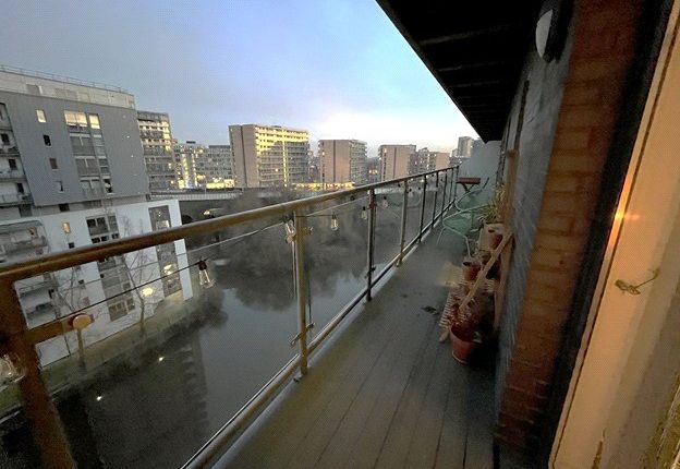 75 Riverside,, The Riverside, Salford photo 3