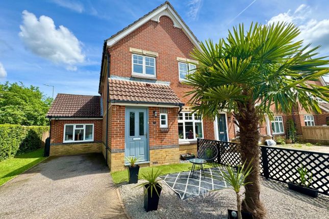Property for sale in Pantheon Gardens, Kingsnorth, Ashford