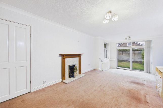 30, Ferndale Road, Dronfield photo 3