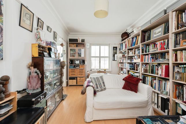 Flat 1, Knightsbridge House 35-37, Hampton Road, Twickenham photo 2