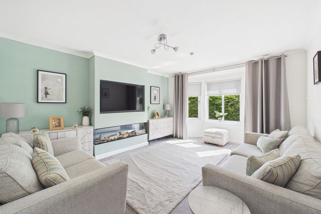 8 Hazelwood Grove, Bargeddie, Glasgow photo 2