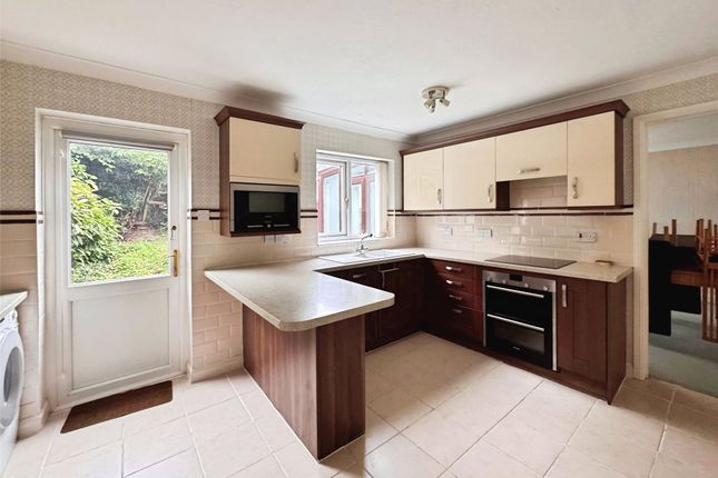 7 Alexandra Close, Plymouth Devon, Devon photo 2