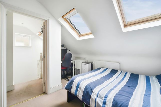 Flat for sale in Stanton Road, London