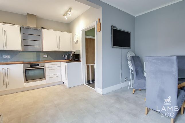 51, Astley Road, Clacton-On-Sea photo 2