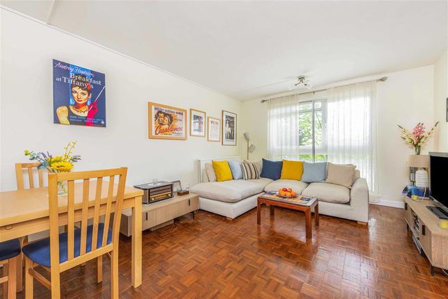 Flat for sale in Wessex Court, Putney Hill, London