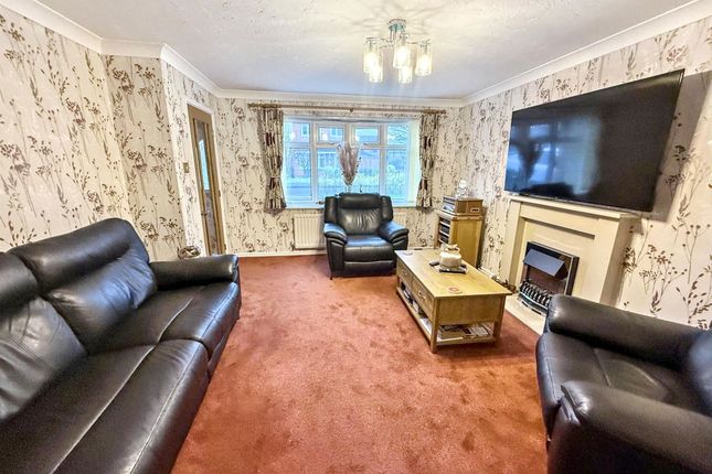 24, Scalby Grove, Redcar photo 4