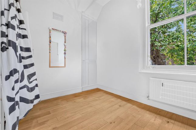 First Floor Flat, 1, Lisgar Terrace, London photo 3