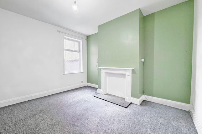 111, Torrington Street, Grimsby photo 3
