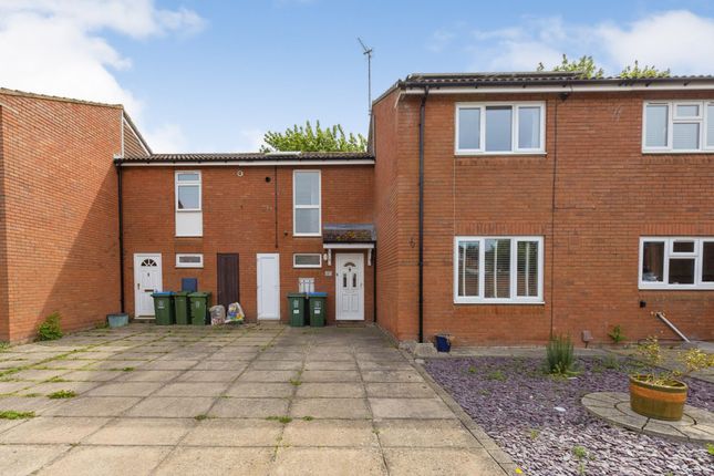 Thumbnail Terraced house for sale in Cornbrook Road, Aylesbury