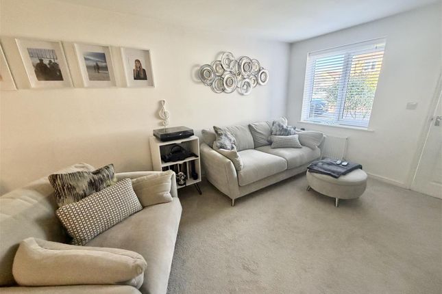 5, Blackcap Close, Houghton Le Spring photo 4