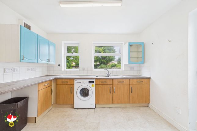 28 Brook Street, Gloucester photo 4