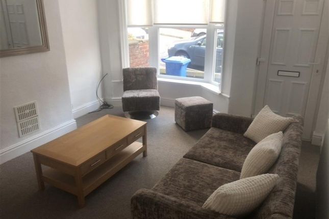 19, Hunter House Road, Sheffield photo 3