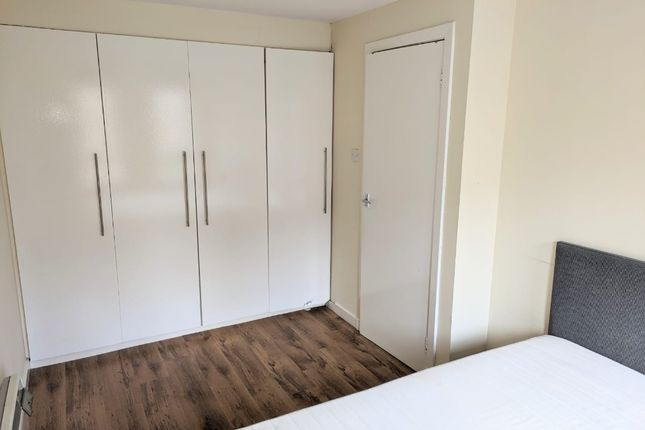 Flat to rent in St Vincent Street, Charing Cross, Glasgow