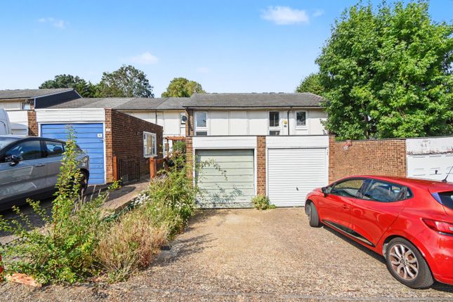 2-bed house on 148 Thirlmere Gardens, Northwood, £250,000