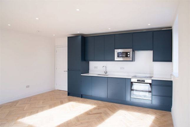 Flat for sale in Bethel Road, Welling