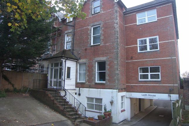 Thumbnail Studio to rent in Station Road, Leatherhead