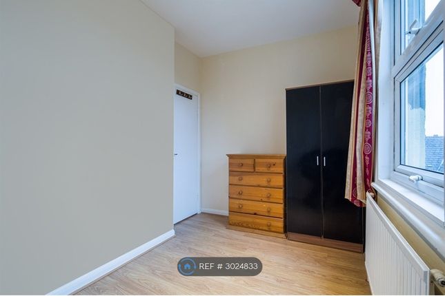 C Bedford Hill, Balham, London photo 4