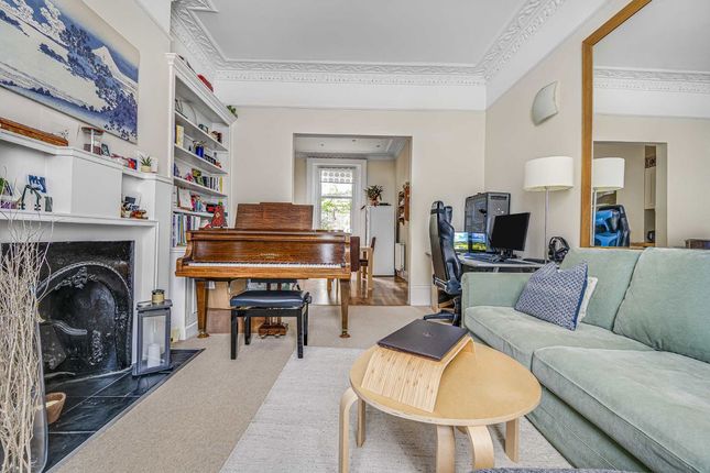 Ground Floor Flat, 166, Cambridge Street, London photo 2