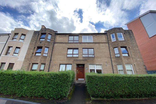 Flat to rent in 22 Holmbank Avenue, Glasgow