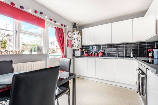 4, Briar Close, Devon photo 4