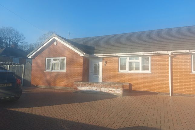 Thumbnail Property to rent in Gloucester Crescent, Wigston, Leicestershire.