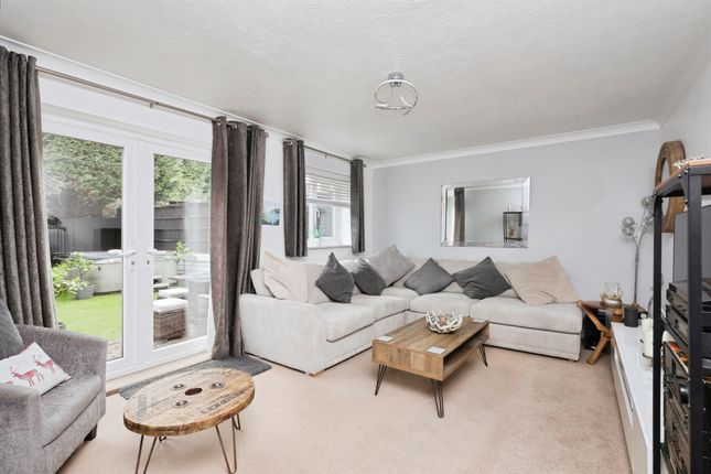 3, Hawkstown View, Hailsham photo 4