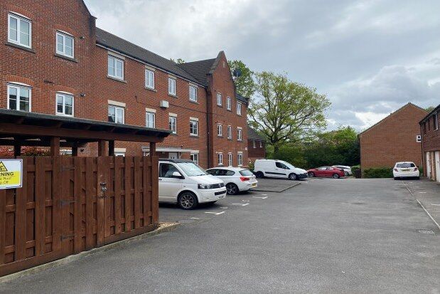 Flat to rent in Chilcott Court, Southampton