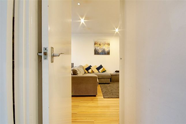 41, Bridle Close, Enfield photo 3
