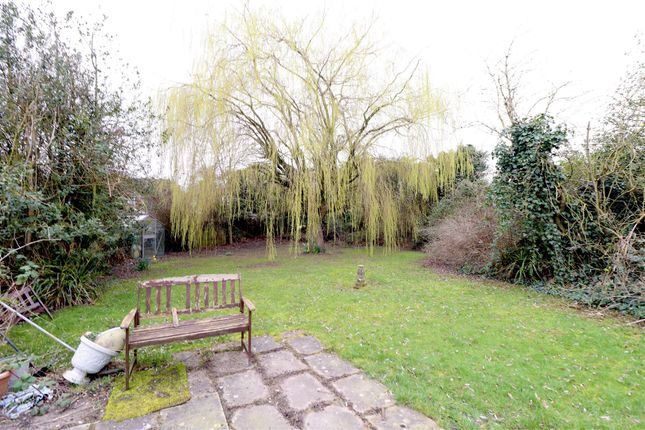 14, Roman Avenue North, Stamford Bridge photo 2