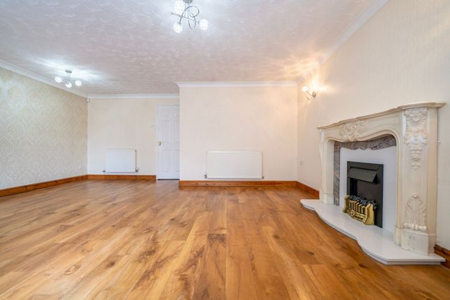 18 Rothbury Avenue, Nottingham photo 4
