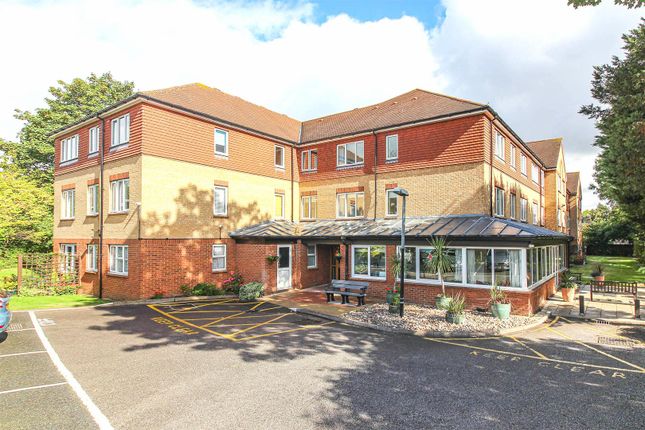 Property to rent in Westminster Court, Cambridge Park, Wanstead