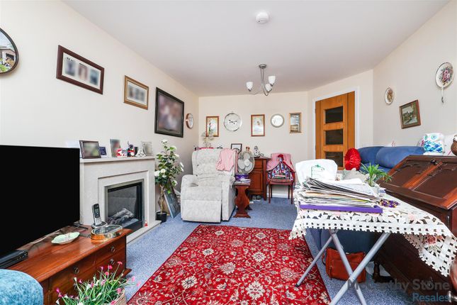 7 Blossom Court, Rufford Avenue, Leeds photo 4