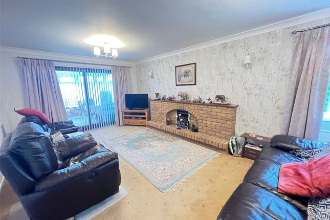 15, Muirfield Drive, Northamptonshire photo 2