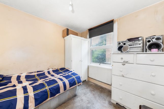51, Trelawn Road, London photo 4